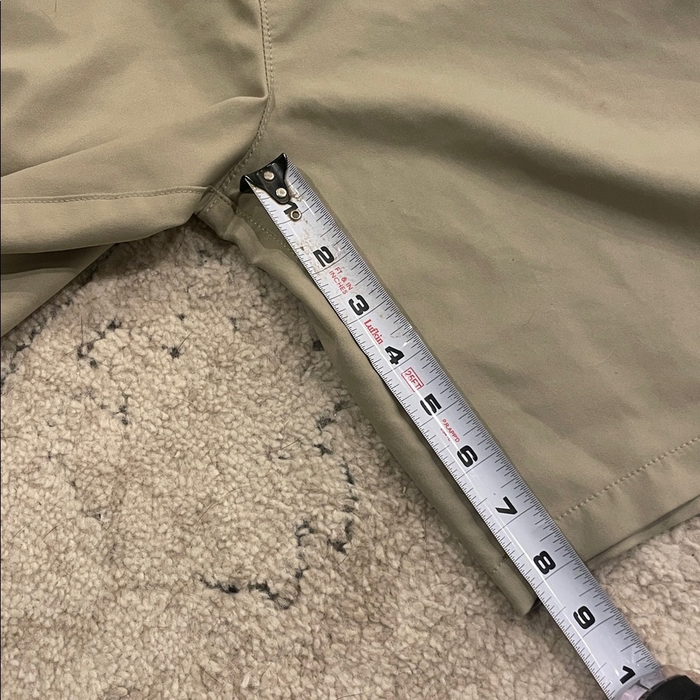 Under Armour Big Boys Khaki Flat Front Shorts - Picture 10 of 13